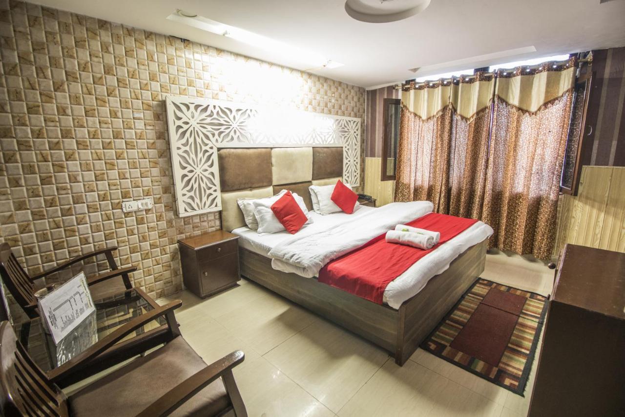 Holiday Plaza Hotell Dalhousie Eksteriør bilde