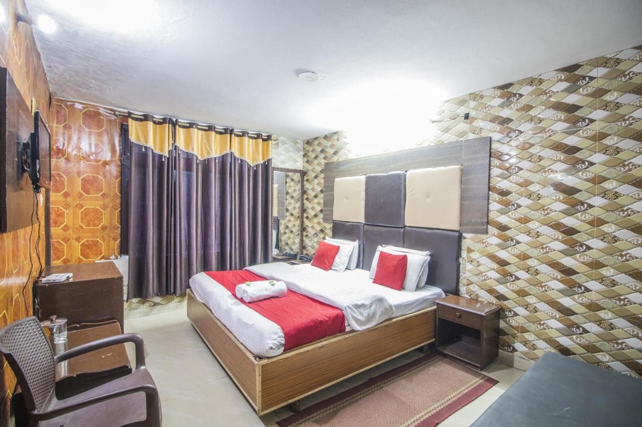 Holiday Plaza Hotell Dalhousie Eksteriør bilde