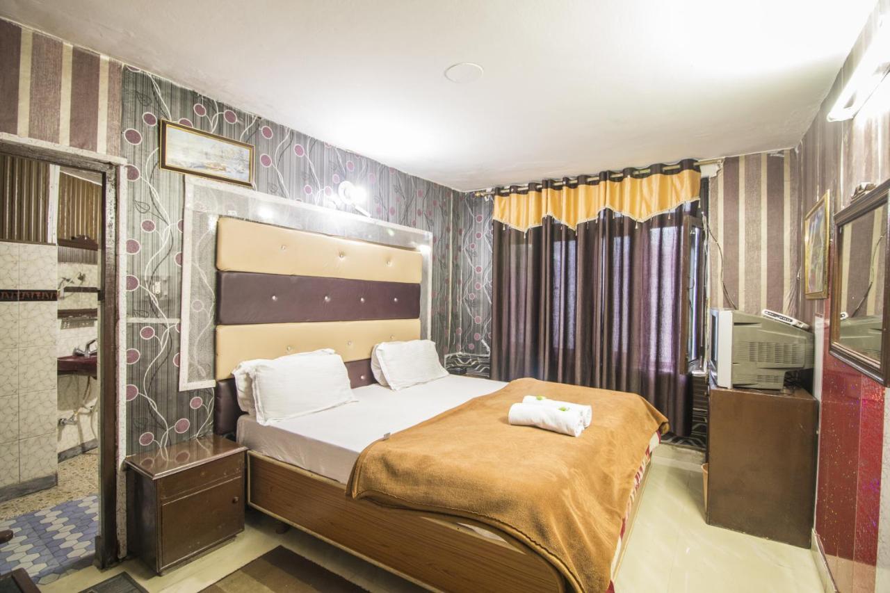Holiday Plaza Hotell Dalhousie Eksteriør bilde